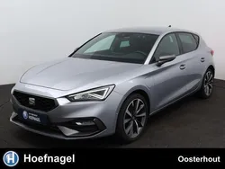 Grijs, metallic lak Gebruikt 2021 Seat Leon FR Stationwagen | € 23.750 (Goede deal)