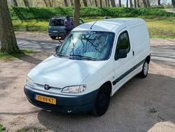 Wit Gebruikt 2001 Peugeot Partner MPV | € 750 (Goede deal)