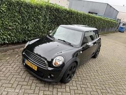 Zwart Gebruikt 2010 Mini Cooper Hatchback | € 4.950 (Goede deal)