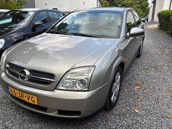 Grijs Gebruikt 2002 Opel Vectra Basis Sedan | € 1.450 (Eerlijke prijs)
