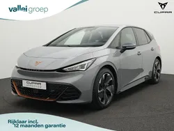 Grijs Gebruikt 2024 Cupra Born Hatchback | € 32.900 (Eerlijke prijs)