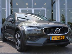 Grijs Gebruikt 2018 Volvo V60 CC Stationwagen | € 31.200