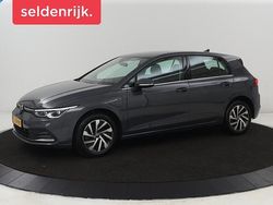 Grijs Gebruikt 2021 VW Golf VIII Style Hatchback | € 22.900 (Super prijs)