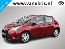 Rood Gebruikt 2019 Toyota Yaris Hybrid Active Hatchback | € 14.599 (Eerlijke prijs)