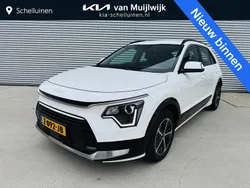 Wit, metallic lak Gebruikt 2024 Kia Niro SUV | € 31.250 (Super prijs)