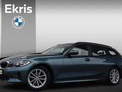 Blauw Gebruikt 2020 BMW 318 Executive Stationwagen | € 26.900 (Goede deal)