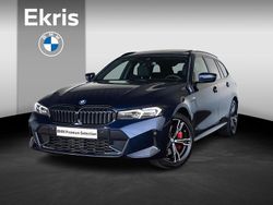 Blauw, metallic lak Gebruikt 2025 BMW 330e M Sport Stationwagen | € 57.900 (Eerlijke prijs)