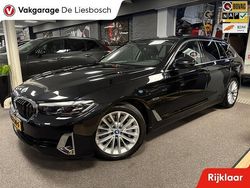 Zwart Gebruikt 2022 BMW 530e Executive Stationwagen | € 36.950 (Iets duurder)