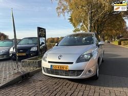Grijs Gebruikt 2009 Renault Grand Scénic III Dynamique MPV | € 2.950 (Eerlijke prijs)