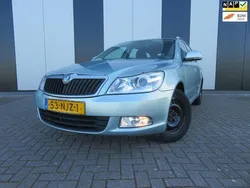 Groen, metallic lak Gebruikt 2010 Skoda Octavia Elegance Stationwagen | € 2.450 (Eerlijke prijs)