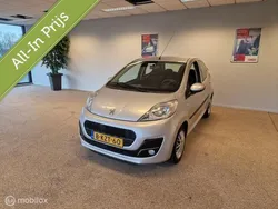 Grijs Gebruikt 2013 Peugeot 107 Sportium Hatchback | € 5.750 (Iets duurder)