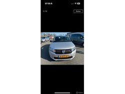 Grijs Gebruikt 2013 Dacia Sandero Ambiance Hatchback | € 2.950 (Goede deal)