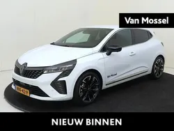 Wit Gebruikt 2025 Renault Clio V Techno Hatchback | € 27.440 (Iets duurder)