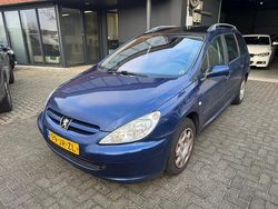 Blauw Gebruikt 2002 Peugeot 307 Stationwagen | € 695 (Goede deal)