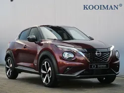 Rood, metallic lak Gebruikt 2023 Nissan Juke Tekna SUV | € 27.450 (Eerlijke prijs)