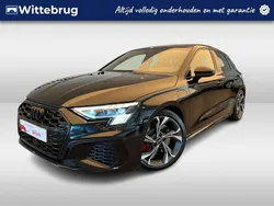Zwart Gebruikt 2021 Audi A3 Sportback e-tron Competition Sedan | € 34.950 (Eerlijke prijs)