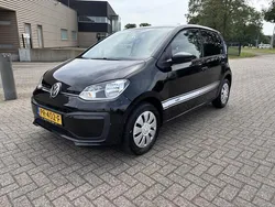 Zwart Gebruikt 2017 VW up! move up! Hatchback | € 4.745 (Eerlijke prijs)
