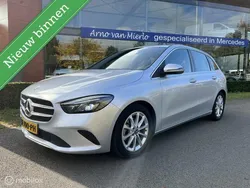 Grijs, metallic lak Gebruikt 2020 Mercedes B180 Premium Plus MPV | € 26.500 (Iets duurder)