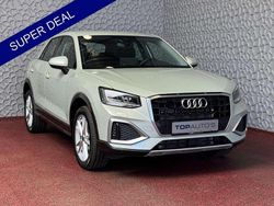 Grijs, metallic lak Gebruikt 2024 Audi Q2 Comfort SUV | € 33.890 (Eerlijke prijs)
