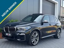 Zwart, metallic lak Gebruikt 2019 BMW X5 M Sport SUV | € 59.995 (Iets duurder)