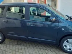 Grijs Gebruikt 2019 Dacia Lodgy Stepway MPV | € 14.950