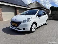 Wit Gebruikt 2014 Peugeot 208 Hatchback | € 5.750 (Eerlijke prijs)