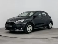 Zwart Gebruikt 2024 Toyota Yaris Active Hatchback | € 23.950 (Eerlijke prijs)