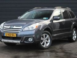 Grijs, metallic lak Gebruikt 2014 Subaru Outback SUV | € 6.900