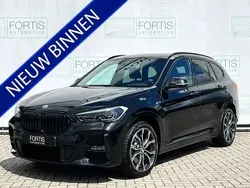 Zwart Gebruikt 2022 BMW X1 Executive SUV | € 32.900 (Eerlijke prijs)