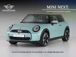Groen Gebruikt 2024 Mini Cooper S Classic Hatchback | € 36.450
