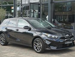 Zwart Gebruikt 2024 Kia Ceed Hatchback | € 27.980 (Eerlijke prijs)
