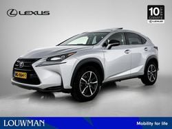 Grijs (metallic) Gebruikt 2017 Lexus NX300h Sport Line SUV | € 23.950 (Eerlijke prijs)