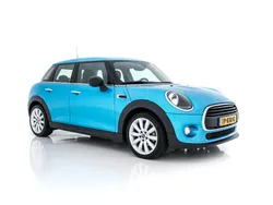 Blauw Gebruikt 2018 Mini Cooper Business Hatchback | € 11.345