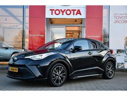 Zwart (metallic) Gebruikt 2020 Toyota C-HR Executive SUV | € 23.999 (Eerlijke prijs)