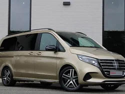 Goud Gebruikt 2024 Mercedes V300 Exclusive MPV | € 94.500