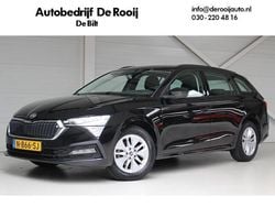 Zwart Gebruikt 2022 Skoda Octavia Business Line Stationwagen | € 19.950 (Goede deal)