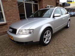 Grijs (metallic) Gebruikt 2002 Audi A4 Exclusive Stationwagen | € 3.900 (Eerlijke prijs)