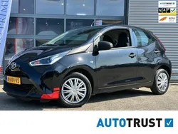 Zwart Gebruikt 2022 Toyota Aygo Hatchback | € 11.750 (Super prijs)