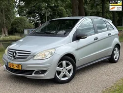 Grijs Gebruikt 2006 Mercedes B150 MPV | € 1.599