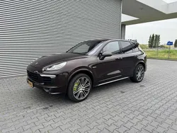 Bruin Gebruikt 2016 Porsche Cayenne Platinum Edition SUV | € 34.900 (Eerlijke prijs)