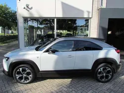 Wit Gebruikt 2023 Mazda MX30 SUV | € 25.950 (Goede deal)