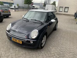 Zwart Gebruikt 2005 Mini Cooper Chili Hatchback | € 2.750 (Goede deal)