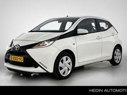 Wit Gebruikt 2014 Toyota Aygo X-play Hatchback | € 6.950 (Goede deal)