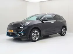 Zwart Gebruikt 2020 Kia e-Niro 2 SUV | € 17.900 (Eerlijke prijs)