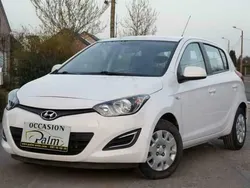 Wit Gebruikt 2014 Hyundai i20 Comfort Sedan | € 5.500