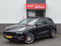 Zwart Gebruikt 2015 Porsche Cayenne Platinum Edition SUV | € 43.900