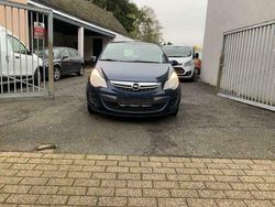 Blauw Gebruikt 2011 Opel Corsa Essentia Sedan | € 4.500 (Goede deal)