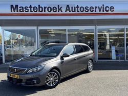 Grijs Gebruikt 2021 Peugeot 308 SW Allure Stationwagen | € 11.950