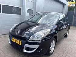 Zwart Gebruikt 2009 Renault Scénic III MPV | € 2.895 (Eerlijke prijs)