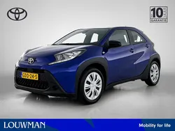 Blauw Gebruikt 2024 Toyota Aygo Play Hatchback | € 18.950 (Eerlijke prijs)
